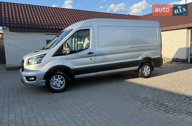 Грузовой фургон Ford Transit 2022 в 
