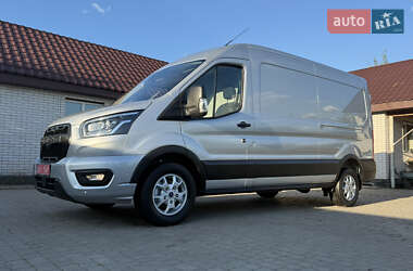 Грузовой фургон Ford Transit 2022 в 