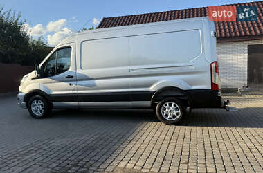 Грузовой фургон Ford Transit 2022 в 