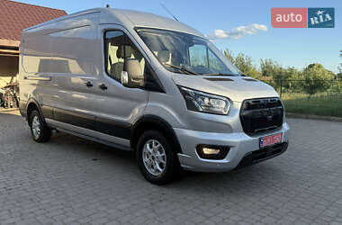 Грузовой фургон Ford Transit 2022 в 