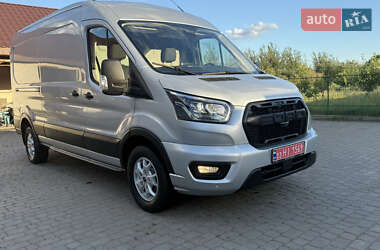 Грузовой фургон Ford Transit 2022 в 