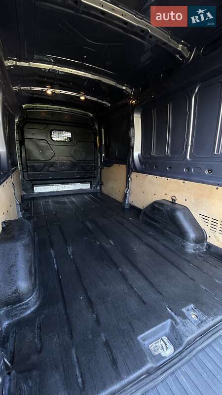 Грузовой фургон Ford Transit 2015 в Маневичах