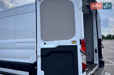 Грузовой фургон Ford Transit 2021 в 