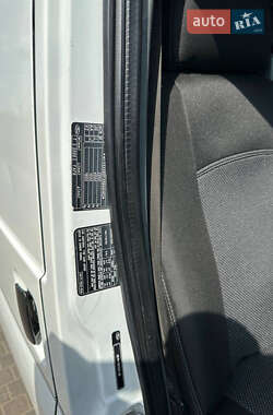 Грузовой фургон Ford Transit 2006 в 