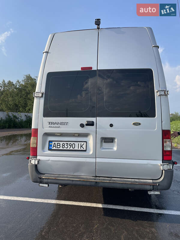 Грузовой фургон Ford Transit 2011 в Коростене