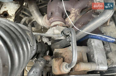 Грузовой фургон Ford Transit 2001 в 