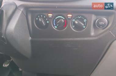 Грузовой фургон Ford Transit 2019 в 