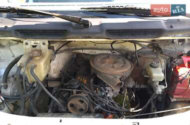 Грузовой фургон Ford Transit 1989 в 