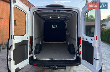 Грузовой фургон Ford Transit 2020 в 