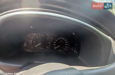 Грузовой фургон Ford Transit 2003 в 