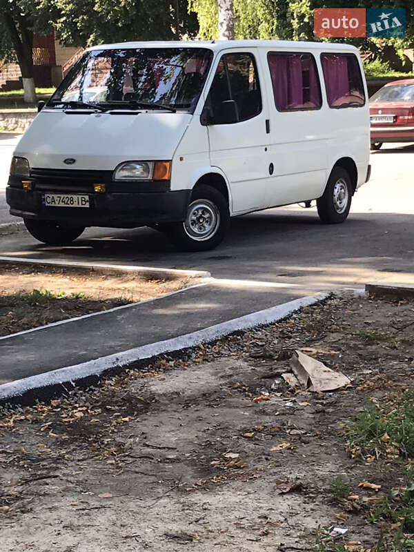 Микроавтобус Ford Transit 1994 в Монастырище