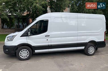 Грузовой фургон Ford Transit 2022 в 
