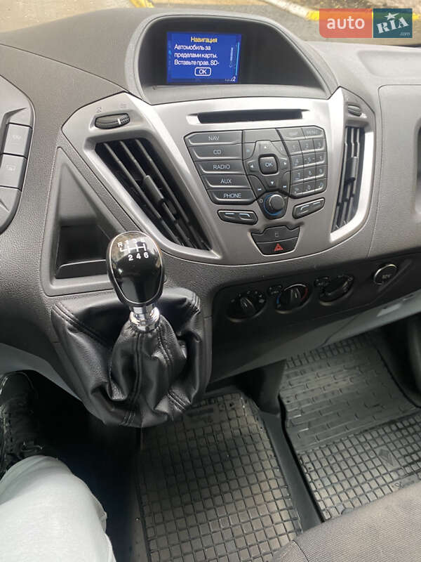 Вантажний фургон Ford Transit 2014 в Чернівцях
