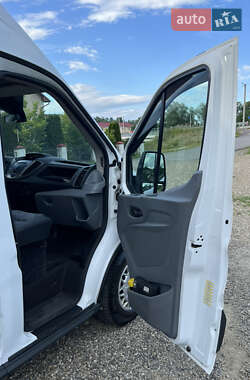 Грузопассажирский фургон Ford Transit 2015 в 