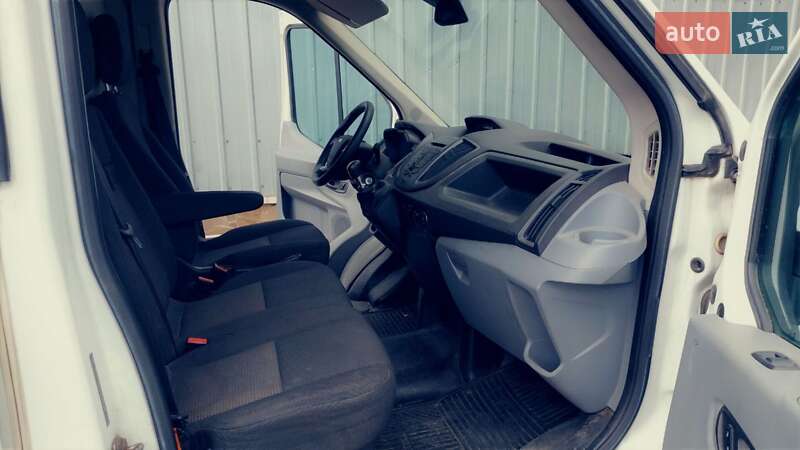 Вантажний фургон Ford Transit 2014 в Дніпрі