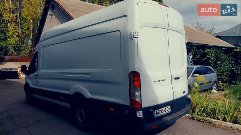 Вантажний фургон Ford Transit 2014 в Дніпрі