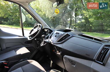 Микроавтобус Ford Transit 2017 в 