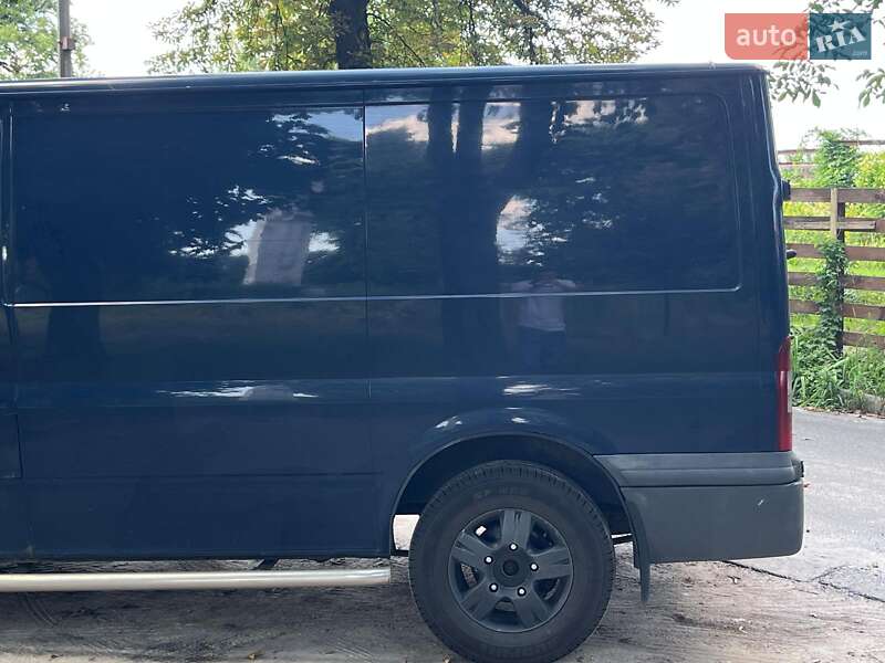 Грузовой фургон Ford Transit 2010 в Киеве