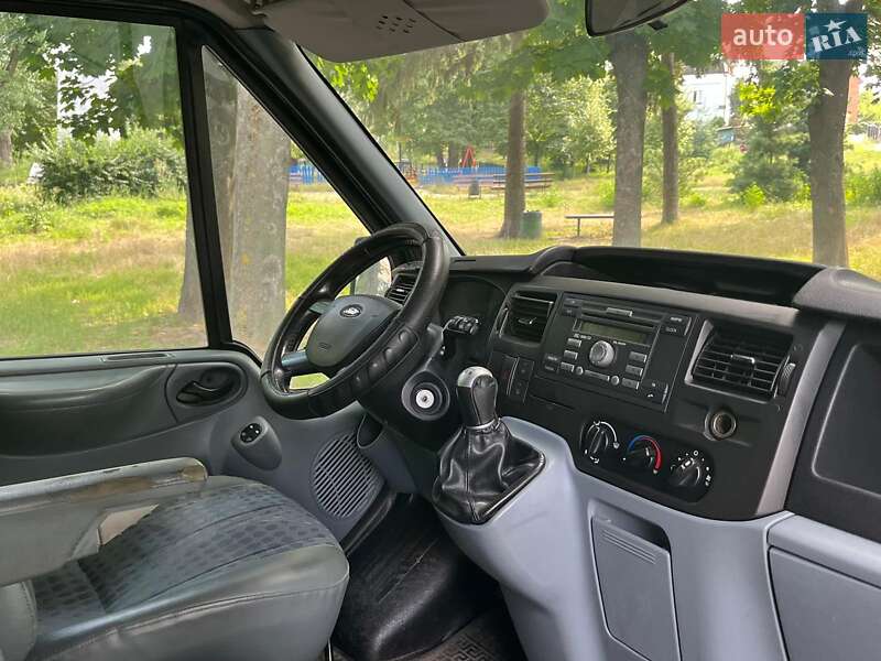 Грузовой фургон Ford Transit 2010 в Киеве