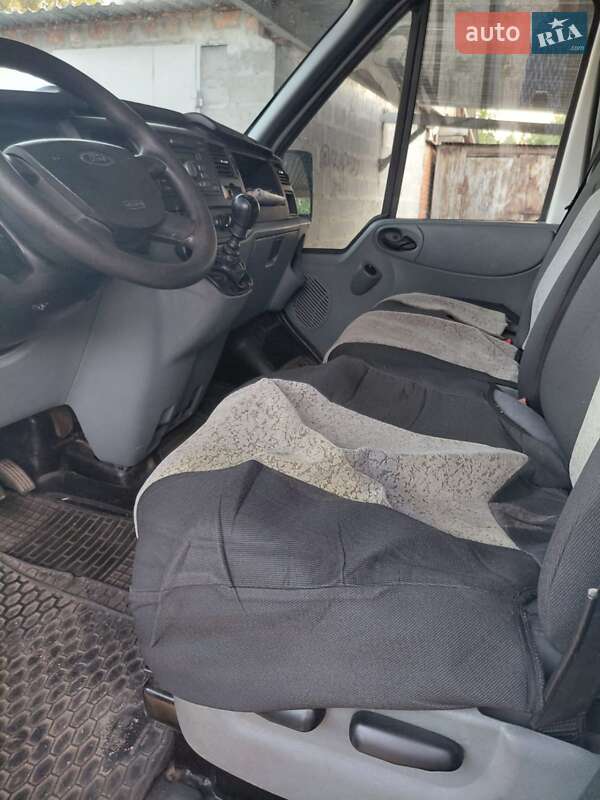 Вантажний фургон Ford Transit 2013 в Нікополі