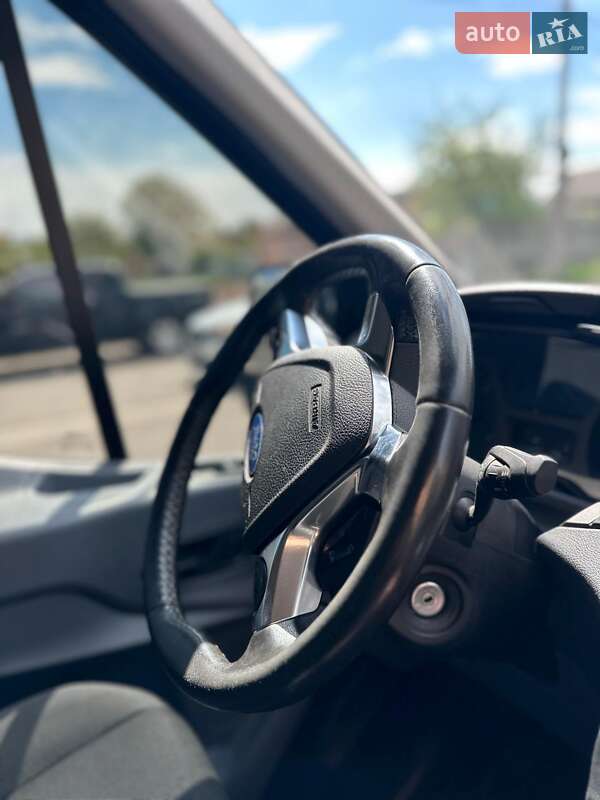 Грузовой фургон Ford Transit 2016 в Кропивницком