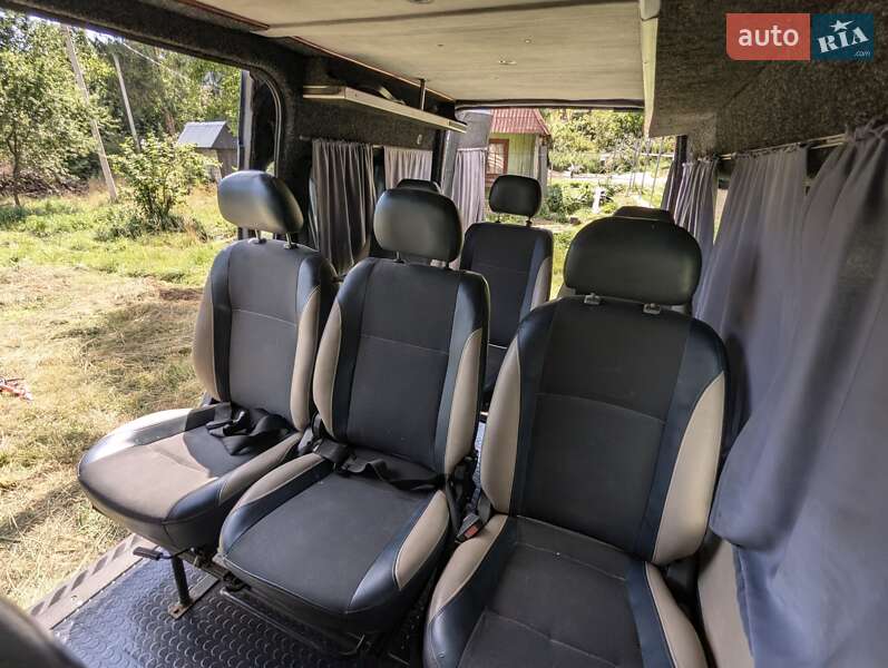 Микроавтобус Ford Transit 2002 в Яремче