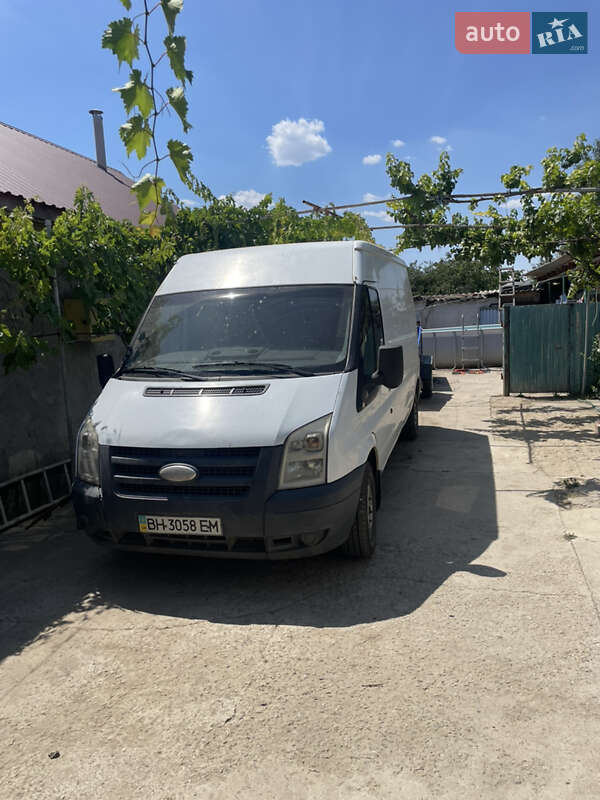 Грузовой фургон Ford Transit 2006 в Измаиле