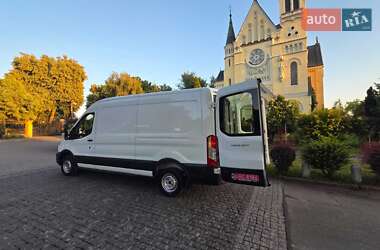 Грузовой фургон Ford Transit 2019 в 