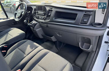 Грузовой фургон Ford Transit 2021 в 