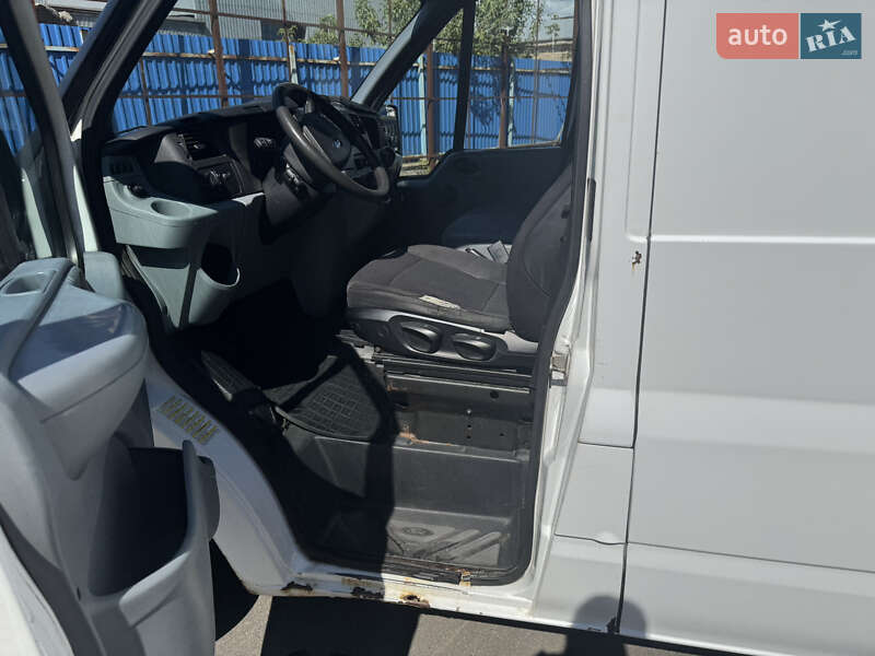 Грузовой фургон Ford Transit 2013 в Киеве