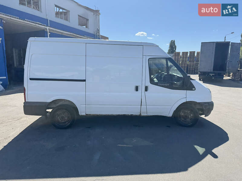 Грузовой фургон Ford Transit 2013 в Киеве