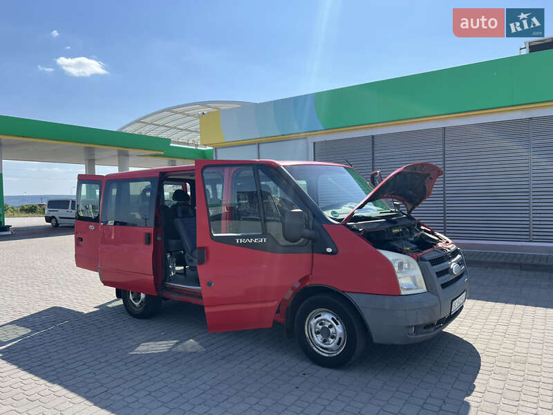 Микроавтобус Ford Transit 2008 в Рава-Русской