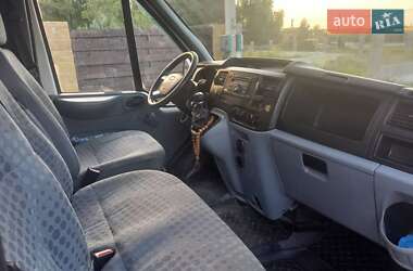 Грузовой фургон Ford Transit 2011 в 