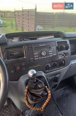 Грузовой фургон Ford Transit 2011 в 