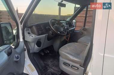 Грузовой фургон Ford Transit 2011 в 