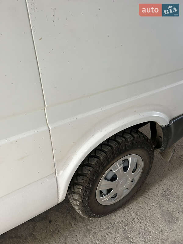 Грузовой фургон Ford Transit 1999 в Заречье