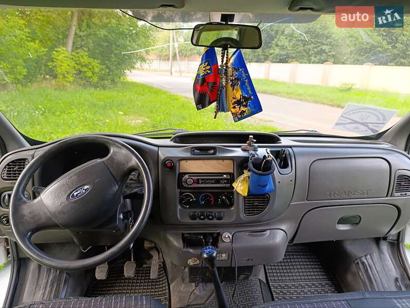 Грузопассажирский фургон Ford Transit 2000 в Боярке