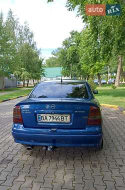 Грузопассажирский фургон Ford Transit 2005 в 