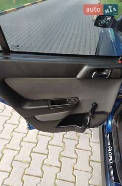 Грузопассажирский фургон Ford Transit 2005 в 