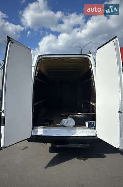 Грузовой фургон Ford Transit 2011 в 