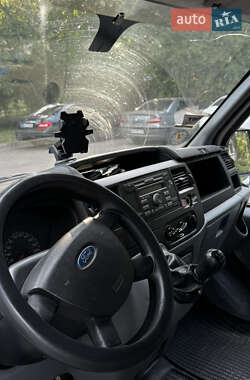 Грузовой фургон Ford Transit 2008 в 