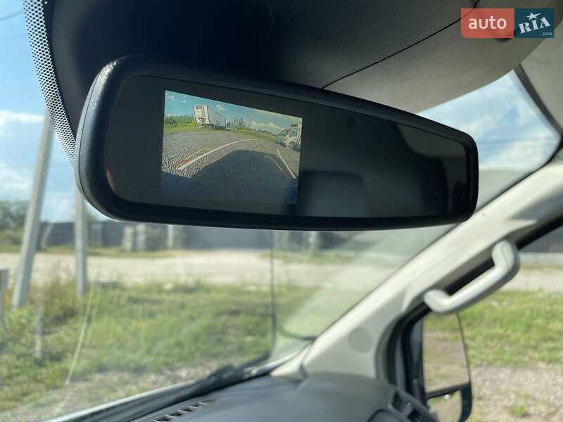 Вантажний фургон Ford Transit 2017 в Києві