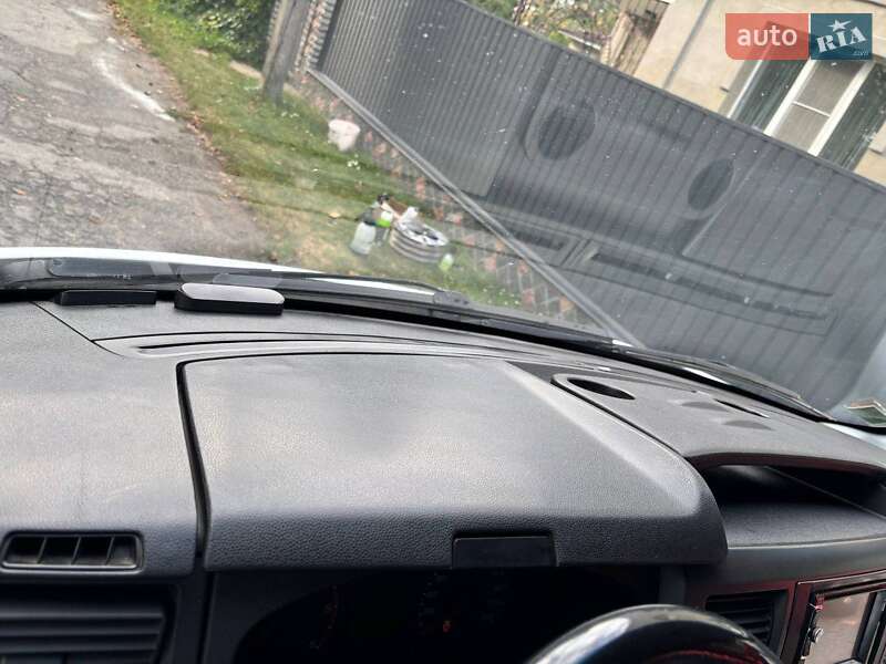 Вантажопасажирський фургон Ford Transit 2008 в Таращі