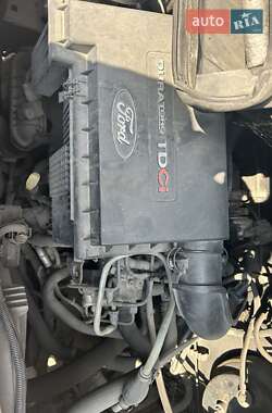 Грузовой фургон Ford Transit 2006 в 