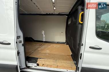 Вантажний фургон Ford Transit 2020 в 