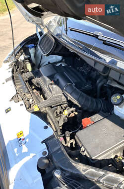 Вантажний фургон Ford Transit 2014 в 