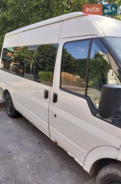 Грузопассажирский фургон Ford Transit 2001 в 