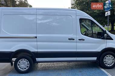 Грузовой фургон Ford Transit 2019 в 