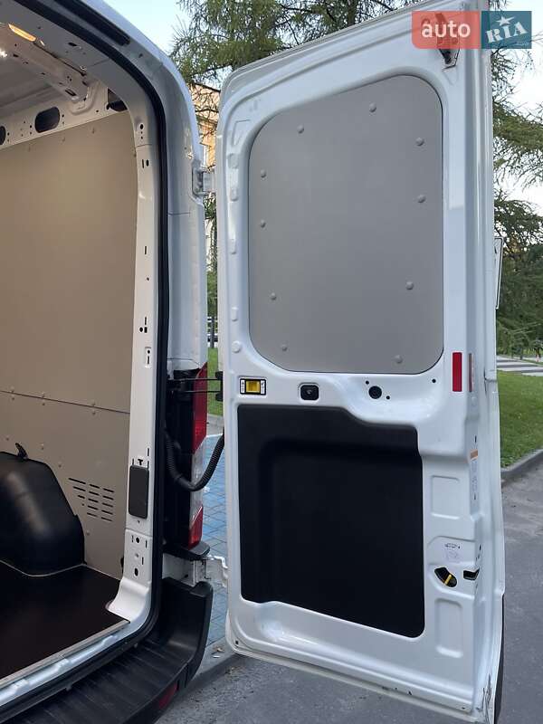 Вантажний фургон Ford Transit 2019 в Львові фото 19 Вантажний фургон Ford Transit 2019 в Львові