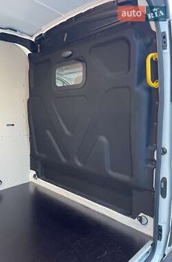 Грузовой фургон Ford Transit 2019 в 